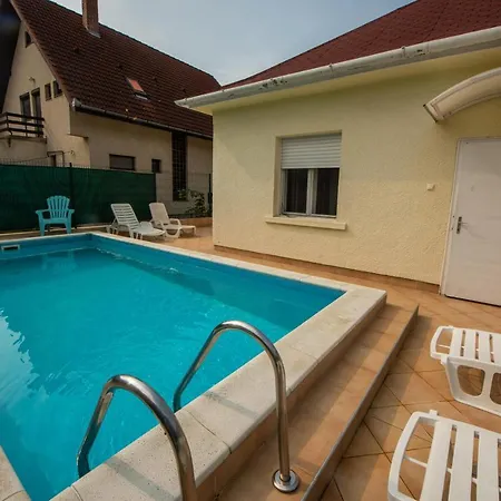 Dora Haz Ferienhaus Siófok