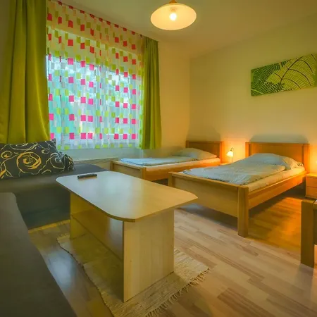 Dora Haz Ferienhaus *