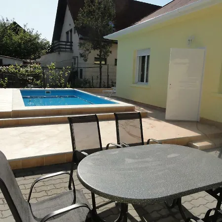 Dora Haz Hébergement de vacances
