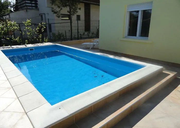 Dora Haz * שיופוק